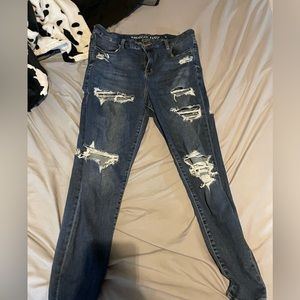 American eagle ripped jeans. Size 14